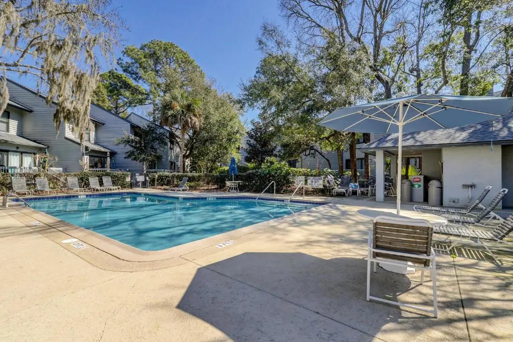 81 Ocean Breeze 2 BR condo Forest Beach