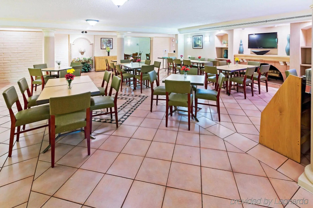La Quinta Inn San Antonio Sea World Ingram Park