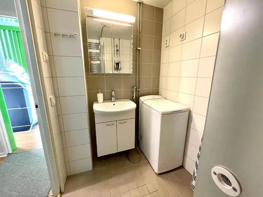 Kiva majoitus 1-4hlö, 500m keskustaan, parkkipaikka