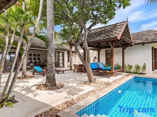 Aqua Vista 28: 3BR Thai Style Villa