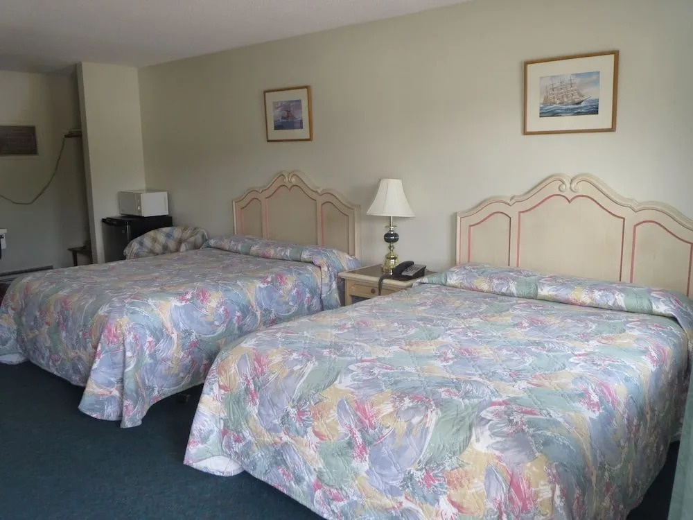 Round-Up Motel
