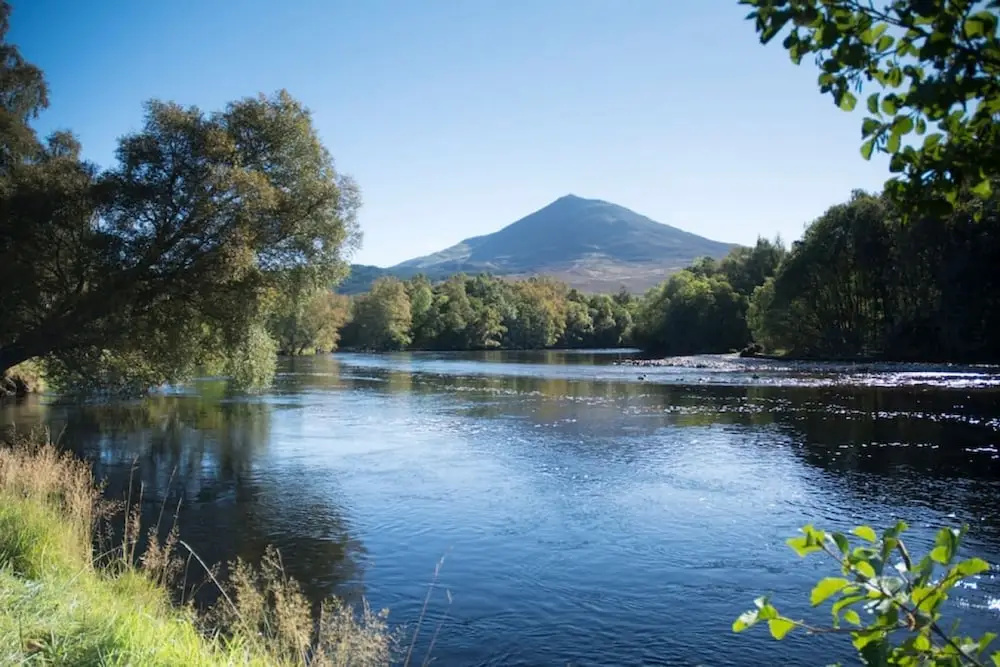 Loch Rannoch Highland Club Pine Marten Lodge 01