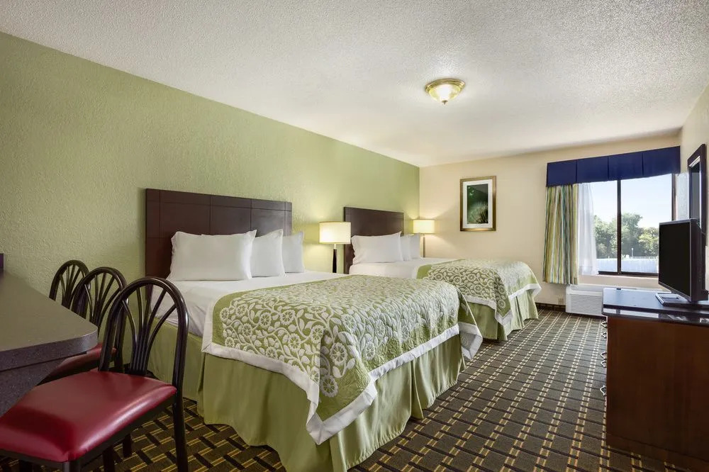 Clarion Pointe Jasper