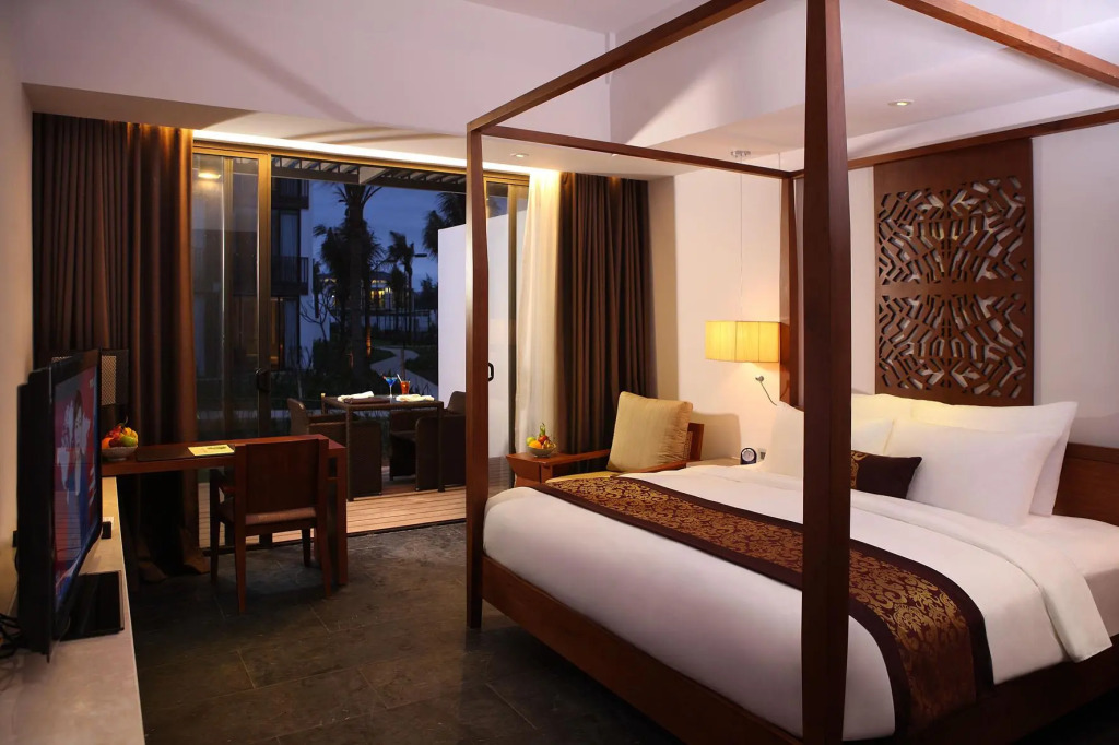 Sunrise Premium Resort Hoi An