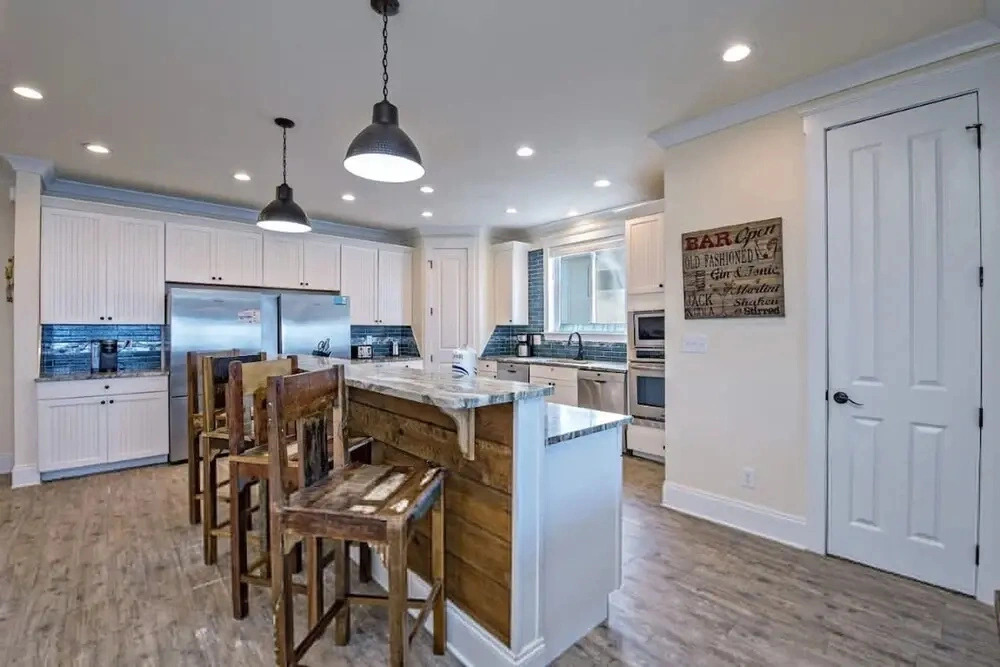 Beachfront 5bed Easybreezy East