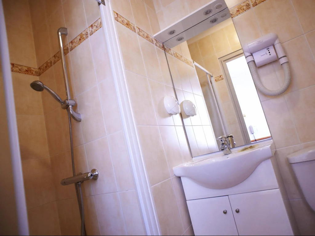 Hôtel De La Gare Nantes Station Hotel Nantes