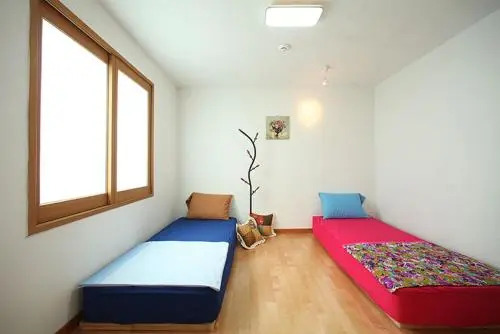 Tongyeong One Guesthouse