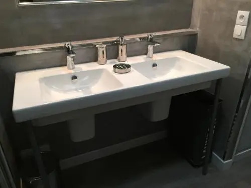 Appartement 2 chambres avec PARKING en centre-ville & CABINE DE PLAGE en bonus