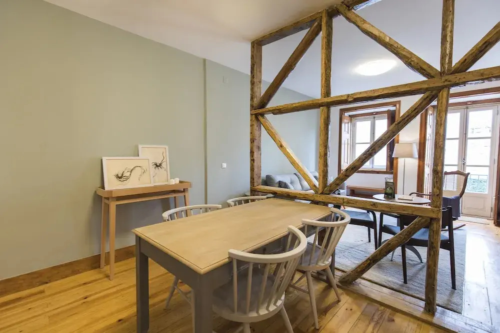 Rustic Flat at Lisbon's Heart