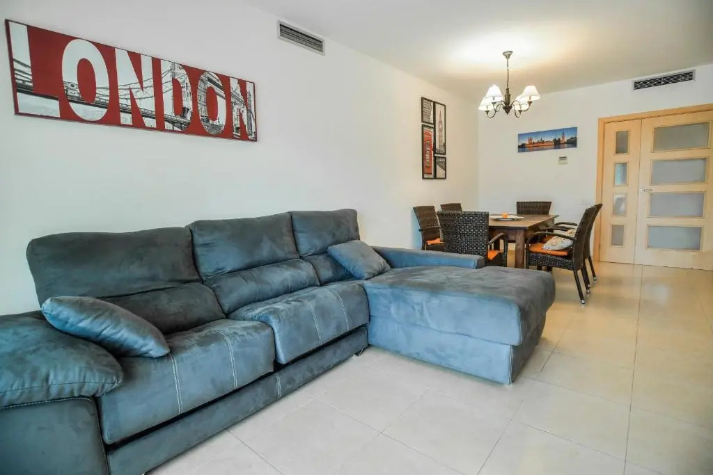 Apartamento de 3 dormitorios equipado Fenals