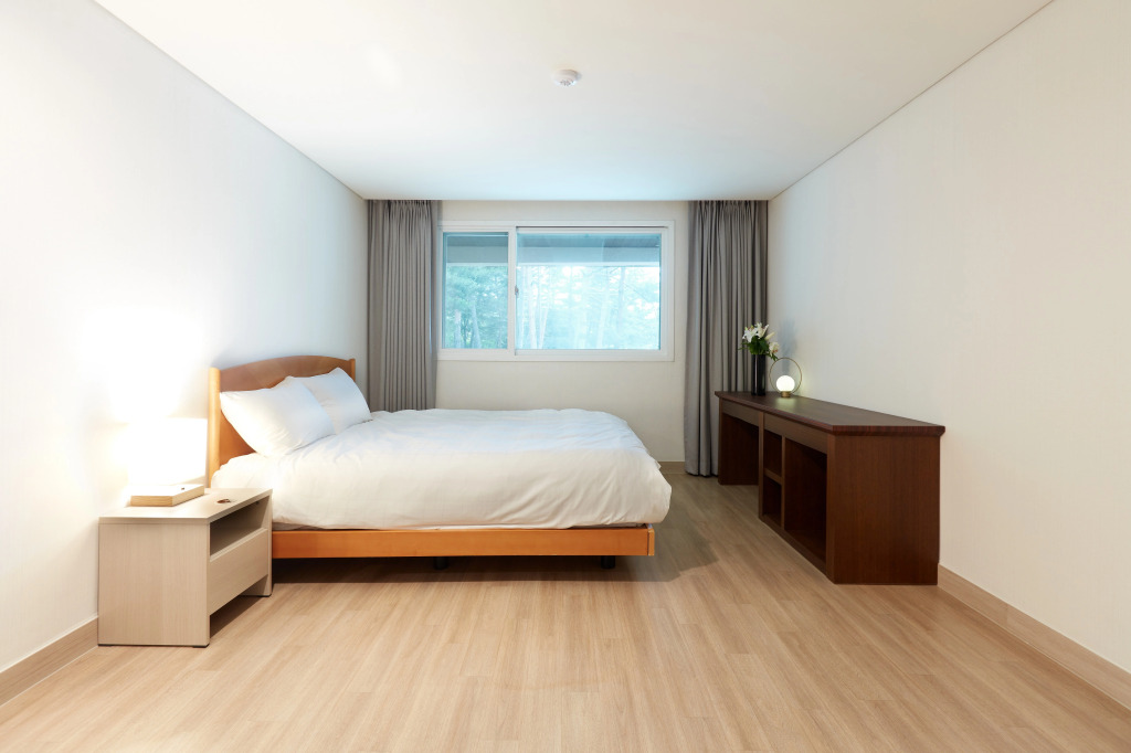 Phoenix Park Resort, Hotel & Condominium