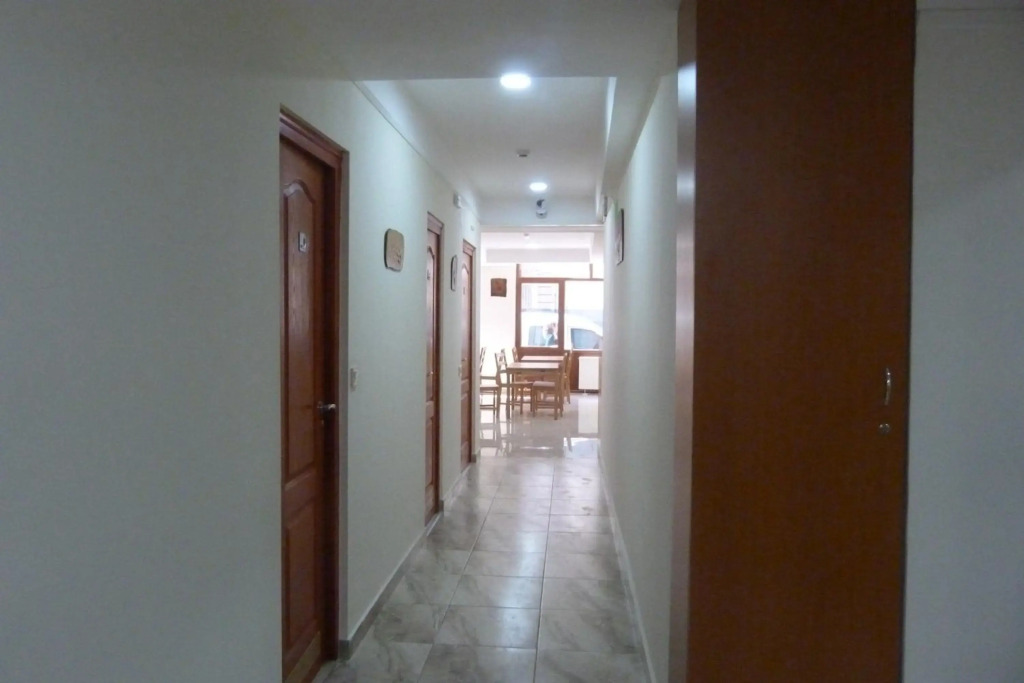Center Hostel and Guest House