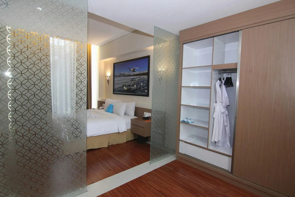 Megaland Hotel Solo