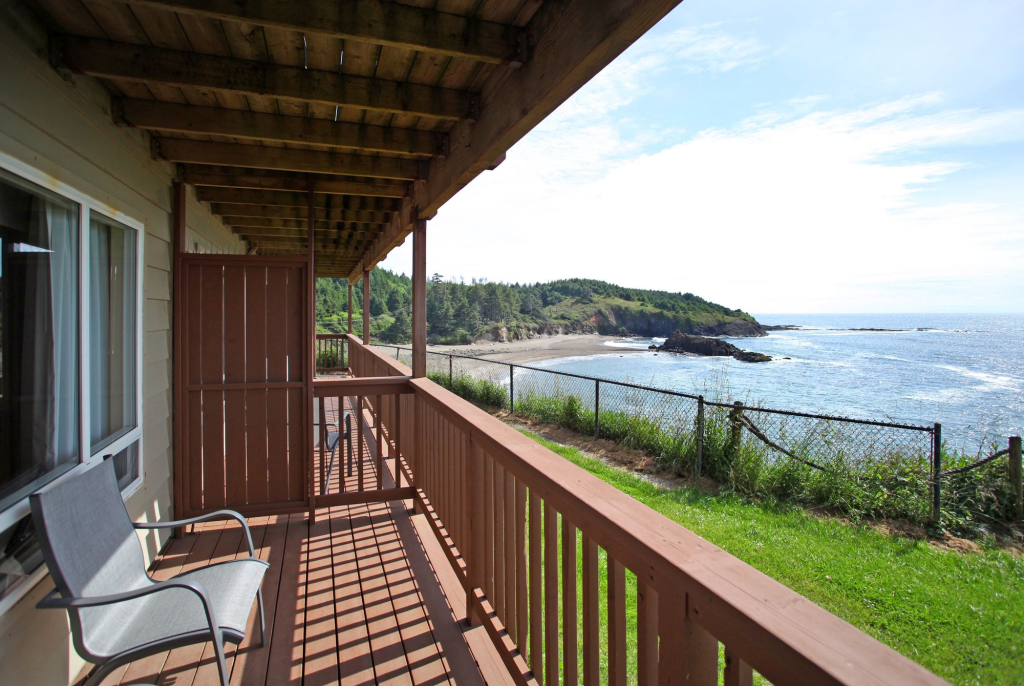 Clarion Inn Surfrider Resort