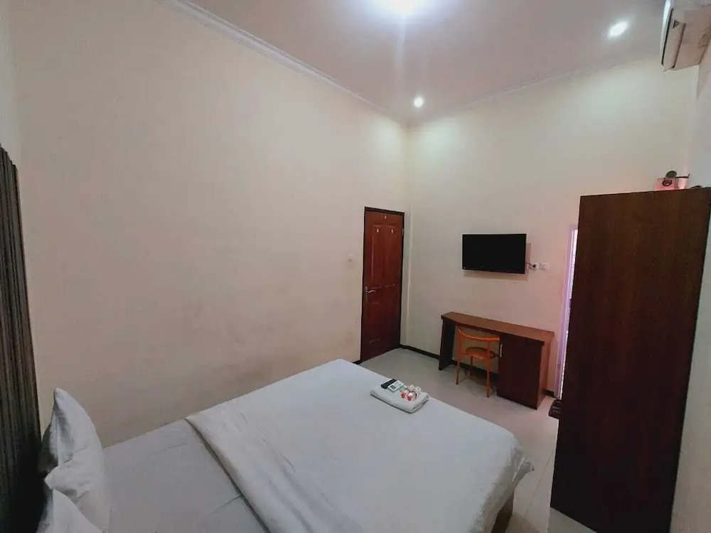 Kaja Guest House by Pesen Kamar