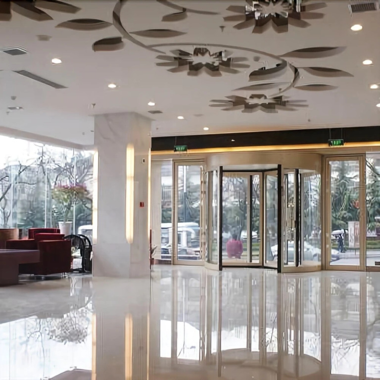 Tianlefang Business Hotel(泰安天乐坊城市酒店)