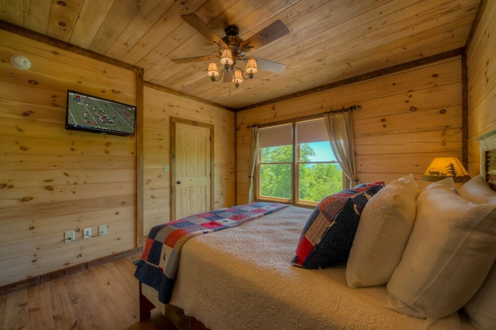 Wolfs Den by Escape to Blue Ridge
