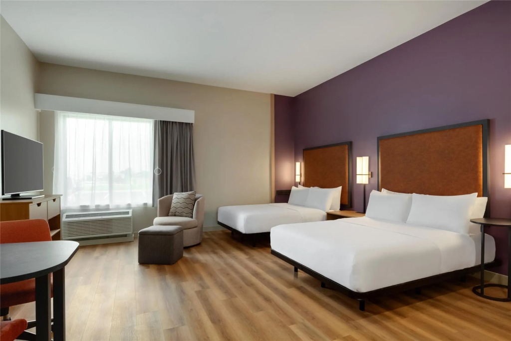 LivSmart Studios By Hilton Kokomo