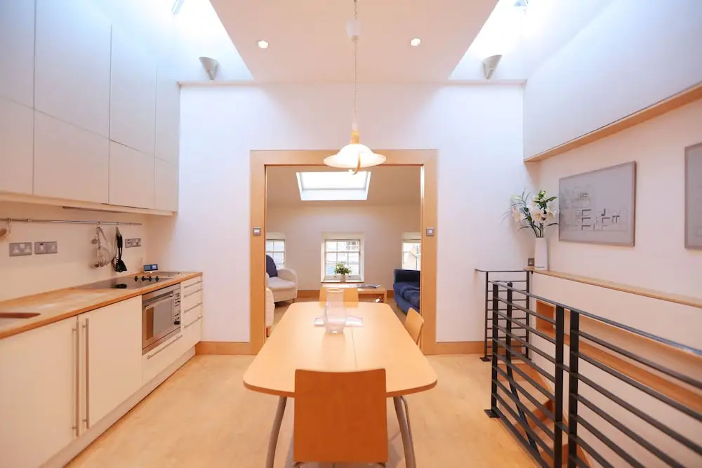 Stylish West End Apartment Edinburgh