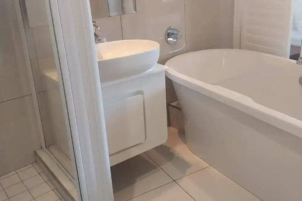 Studio Resort Apartment - Sleeps 2 - Beachside