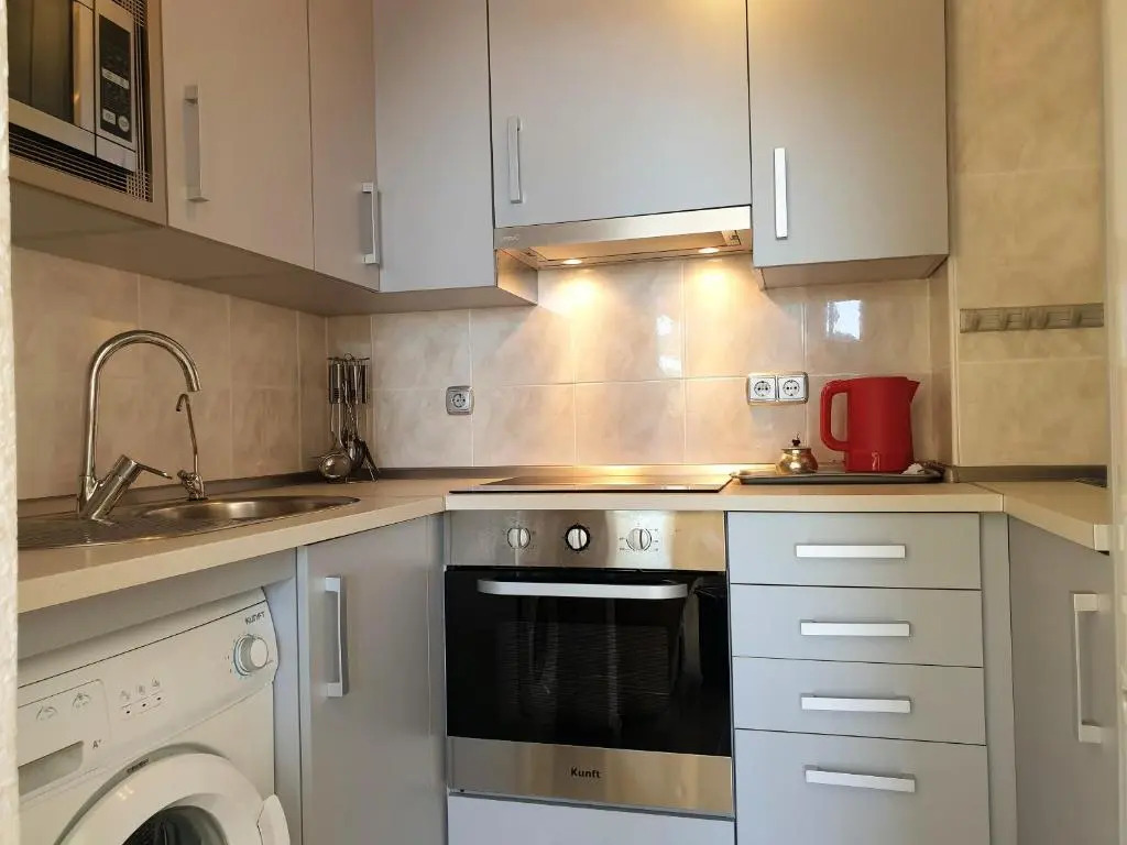 Spacious And Refurbished Apartment with Sea Views in Skol Marbella 439