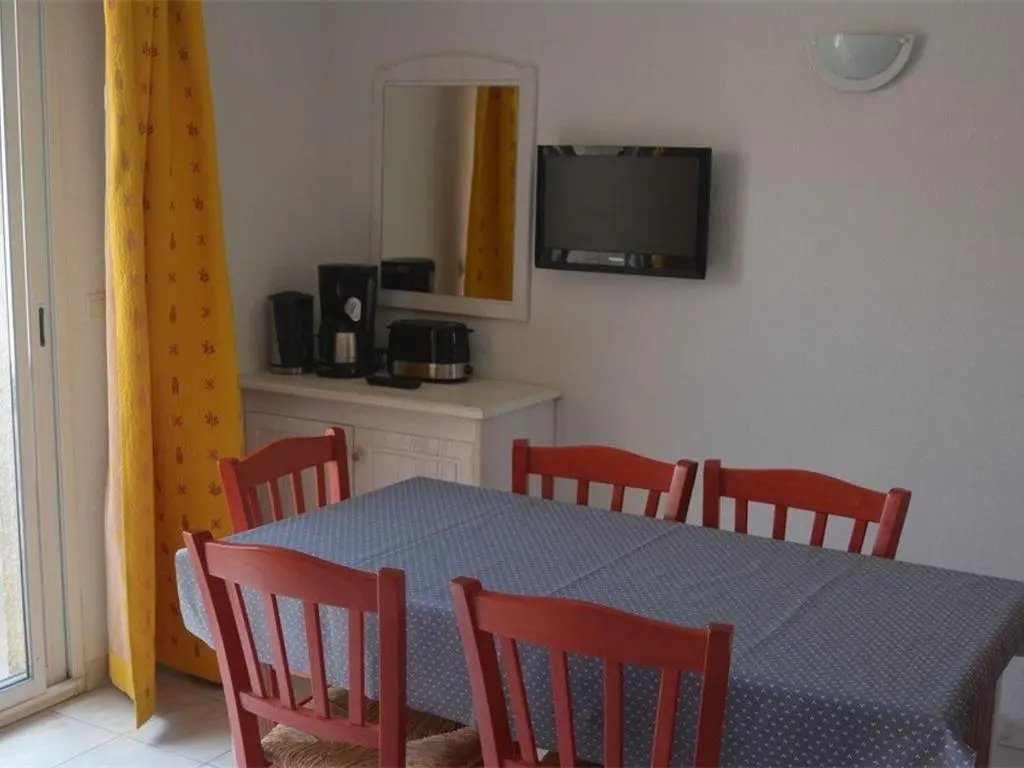 Maison Salavas, 3 pièces, 6 personnes - FR-1-382-16