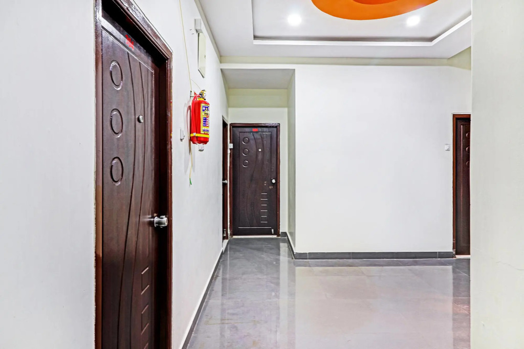 FabExpress Lucky Hotels II
