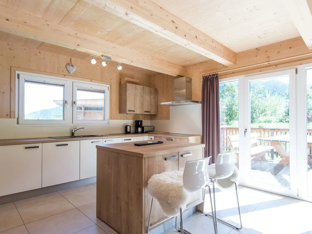Attractive Chalet With Whirlpool