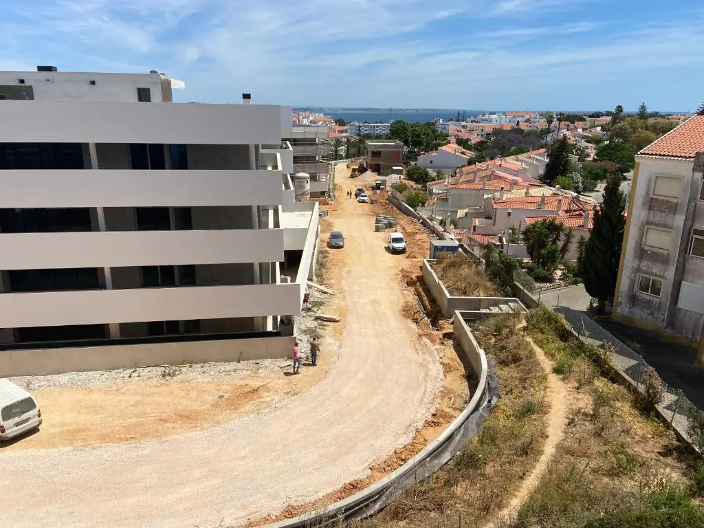 Bay View One, Stunning 3 bed condo with sea view & rooftop pool