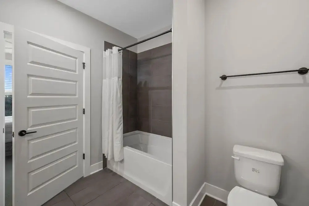 Pulse - Minutes to Broadway - Sleeps 6