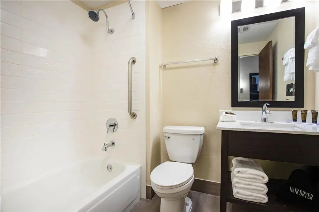 Best Value Inn Bloomington