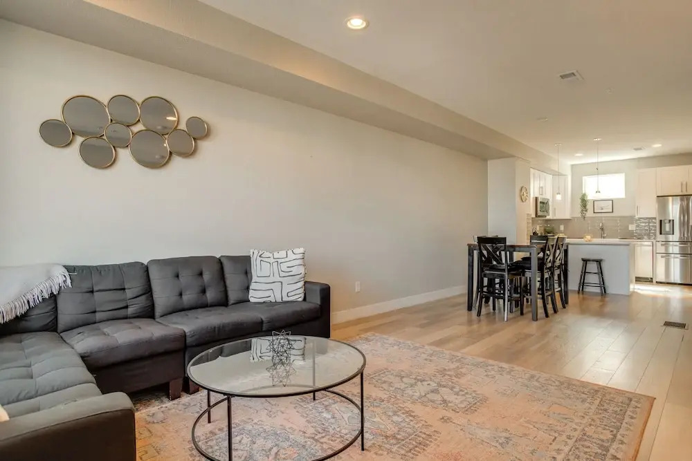 Mountain-view Rooftop Deck: Denver Townhome