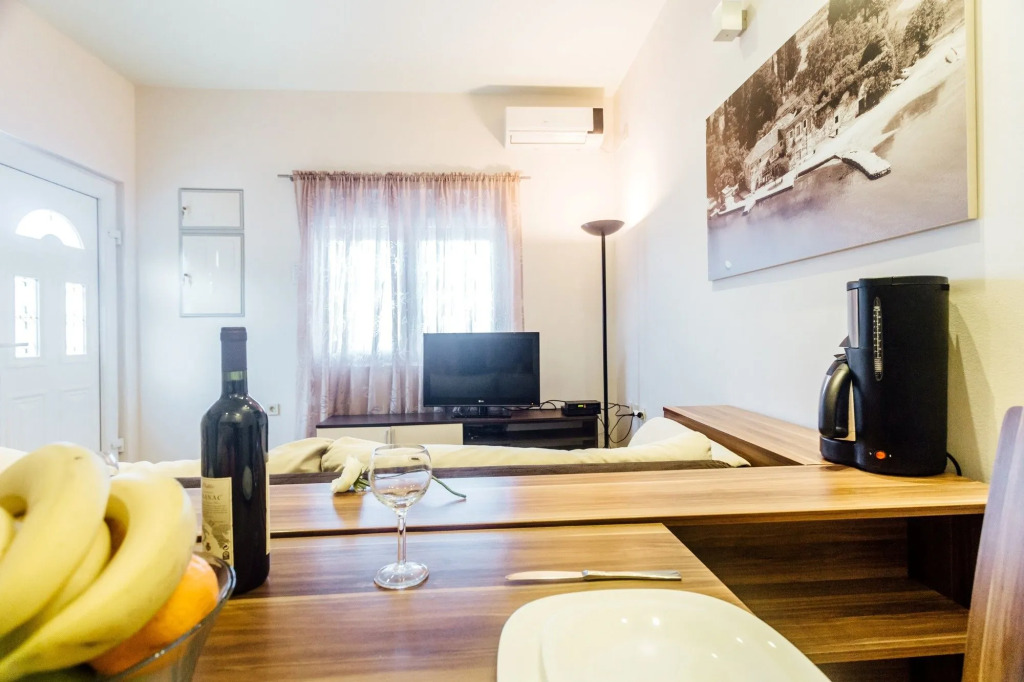 INO Apartments