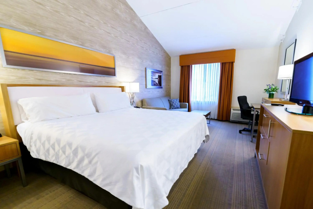 Iris Hotel Cape Cod