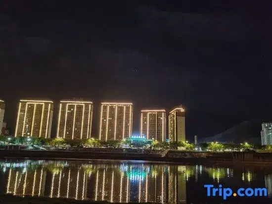 Miyi Family Garden Hotel