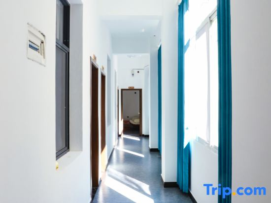 Xixiao Homestay · Lanshe (Yingjiang Bus Terminal Yinghu Park)