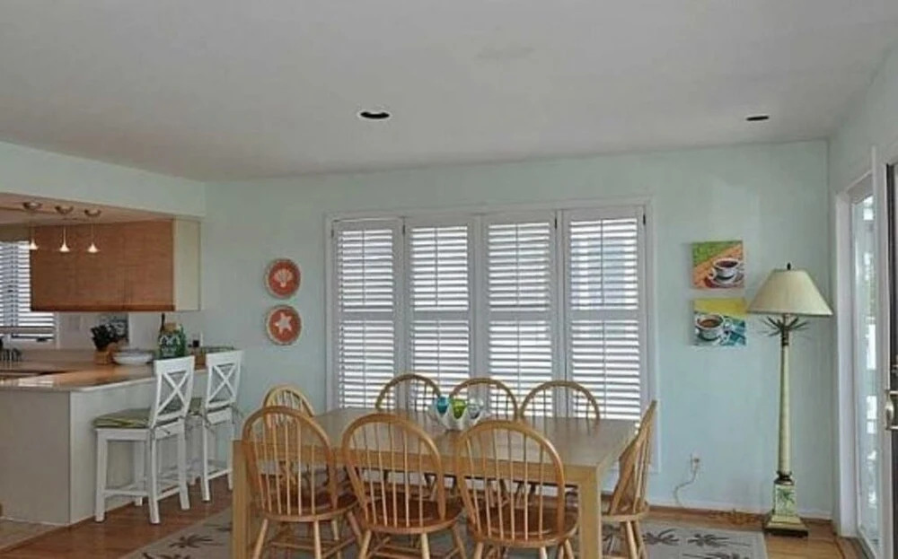 Dolphin's Den 3 Bedroom Condo by Redawning