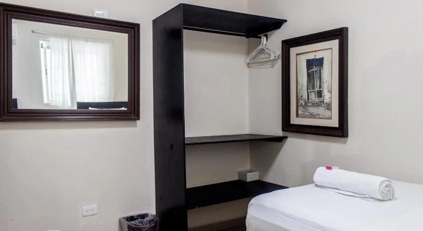 Hostel Whyz 4 You