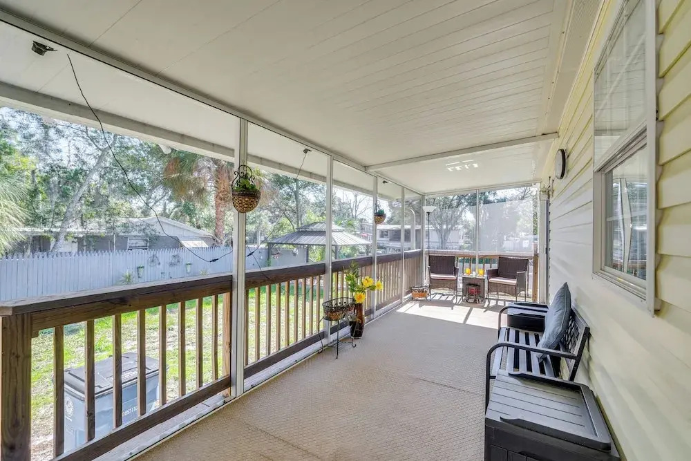 Waterfront Weeki Wachee Home w/ Fire Pit!