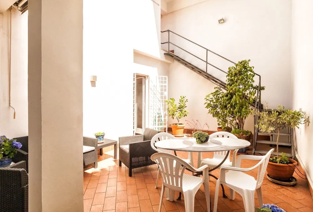 Beautiful penthouse, 2 bedrooms and 2 bathrooms