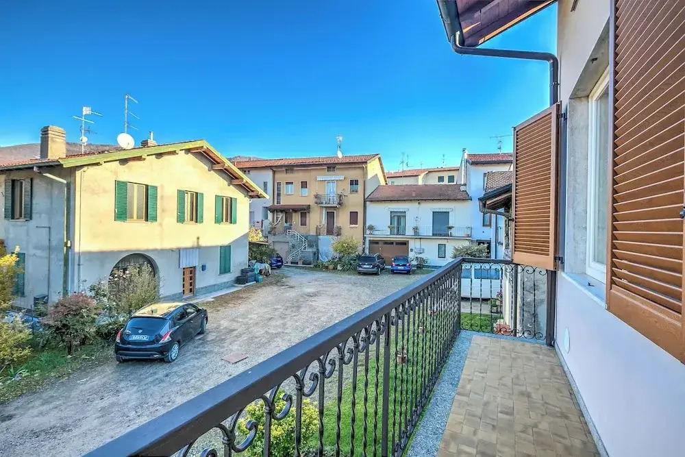 La Valbinella Few Meters From Varese Lake