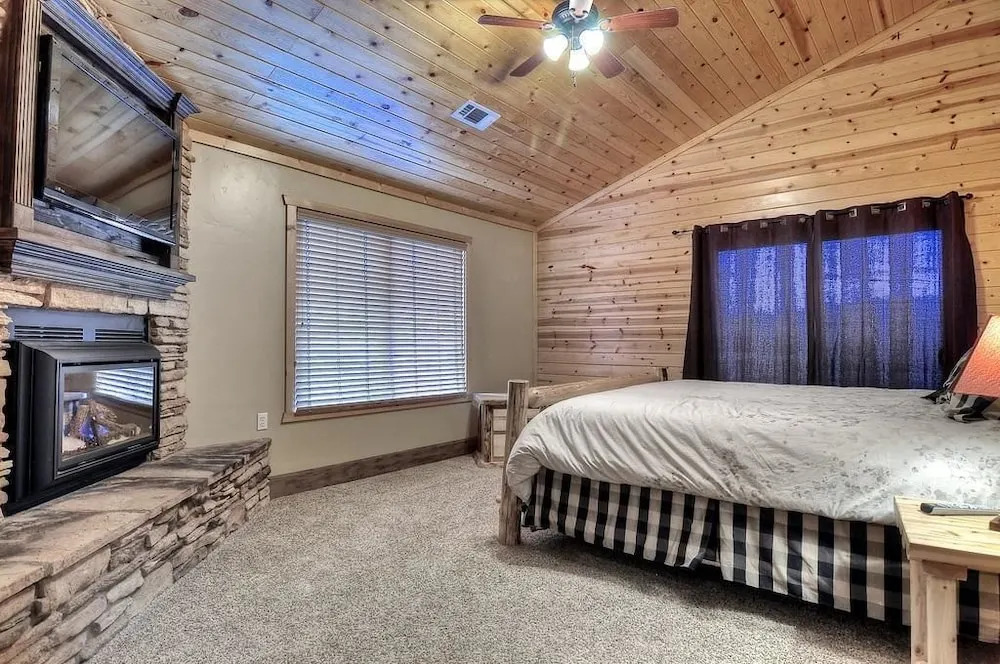 No 19 Luxury Village Retreat