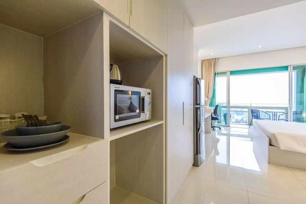 Roomromo By Rompo
