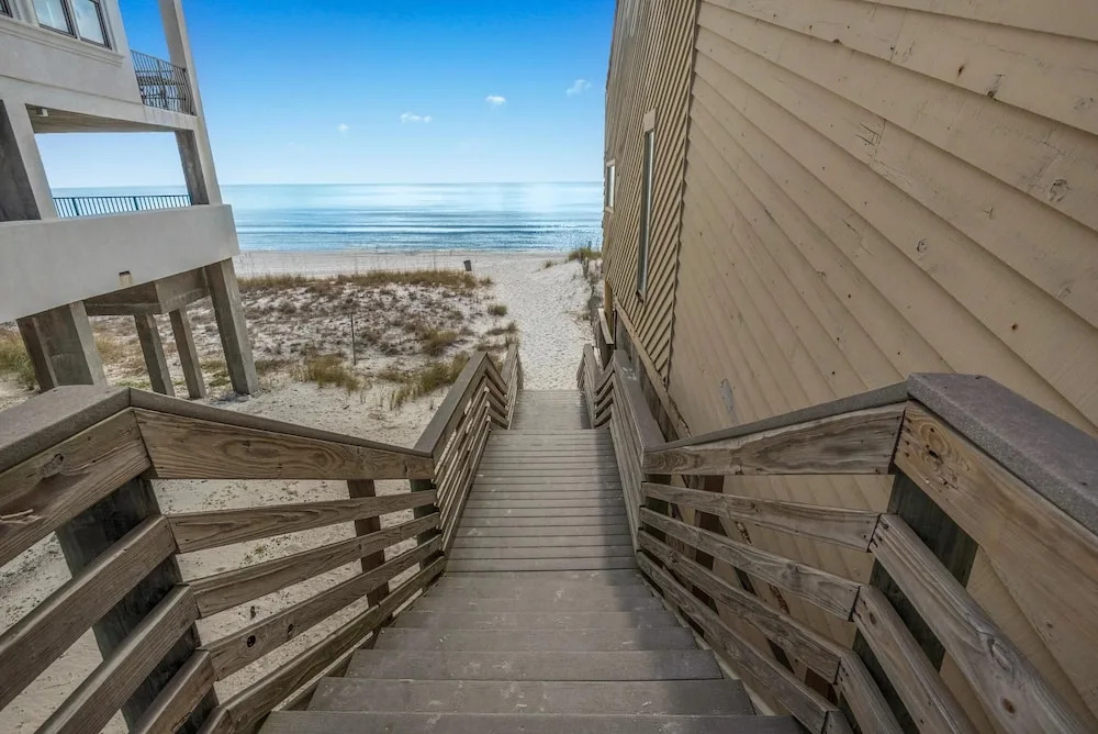 Ocean Breeze Cottage