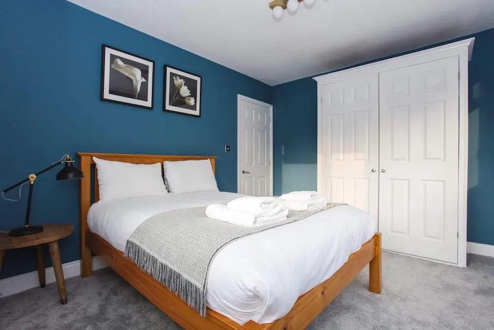 Lovely 2 Bedroom Flat Near Whitechapel Station