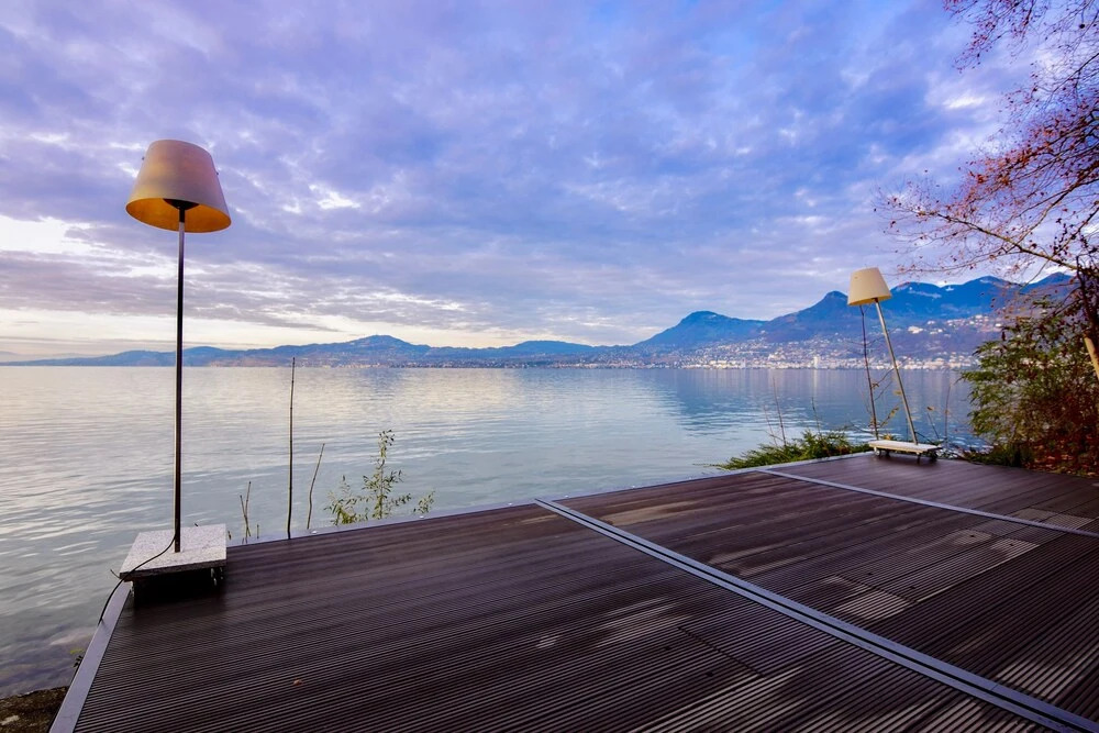 NEW 3BD Luxury Villa on the Geneva Lake