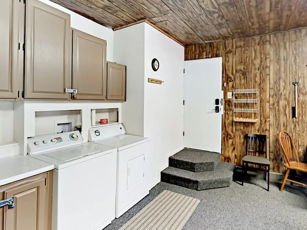 618 Talmadge Home 2 Bedrooms 2 Bathrooms Home
