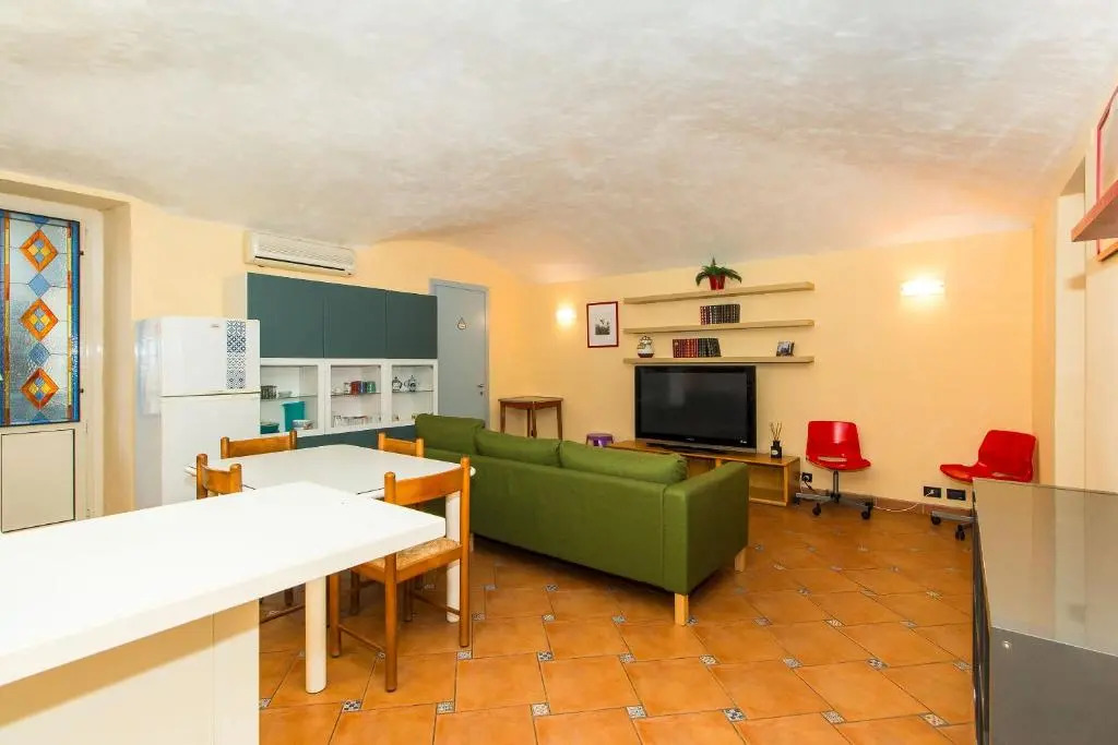 Porta Nuova Central Flat with Balcony