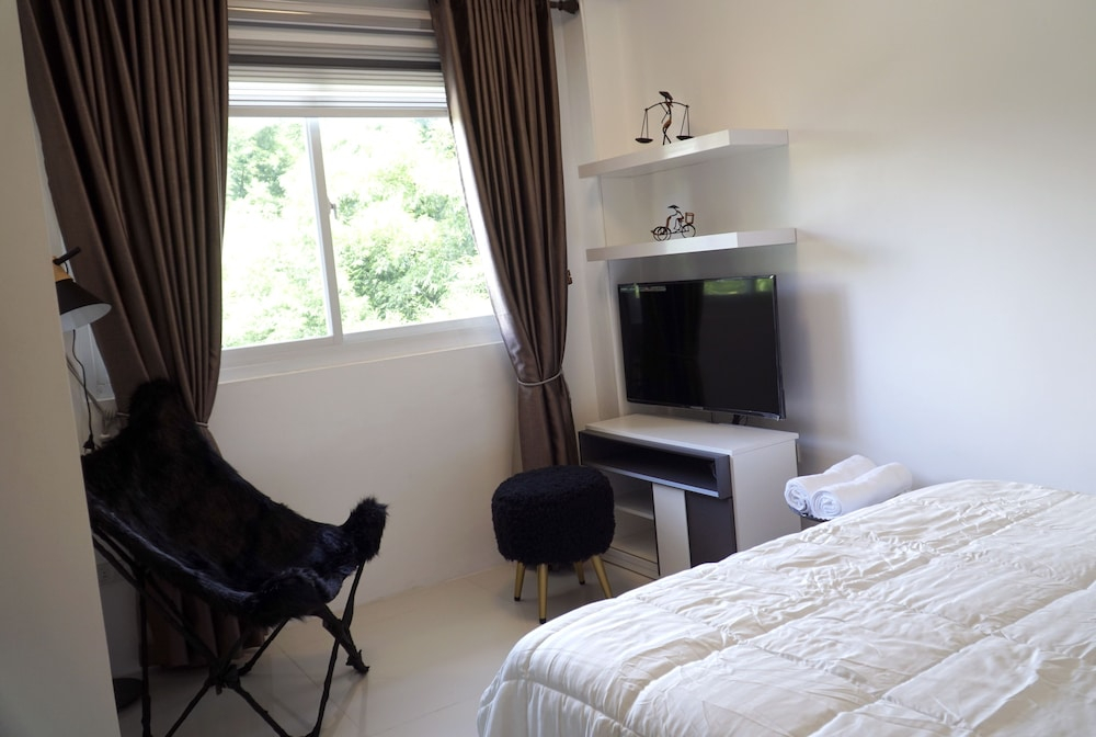 KGI Mountainside Hotel