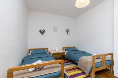 Apartments Hrestak